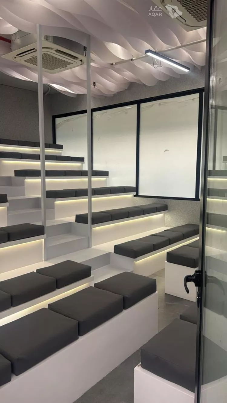 Commercial Office for Rent in Riyadh Al Arid 7