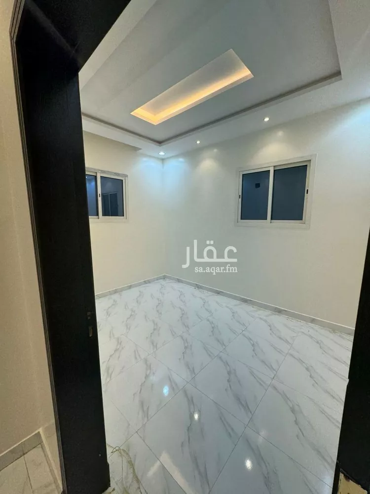 شقة للإيجار في شارع حسن الشاعر, حي عكاظ, مدينة الرياض, منطقة الرياض صورة 5