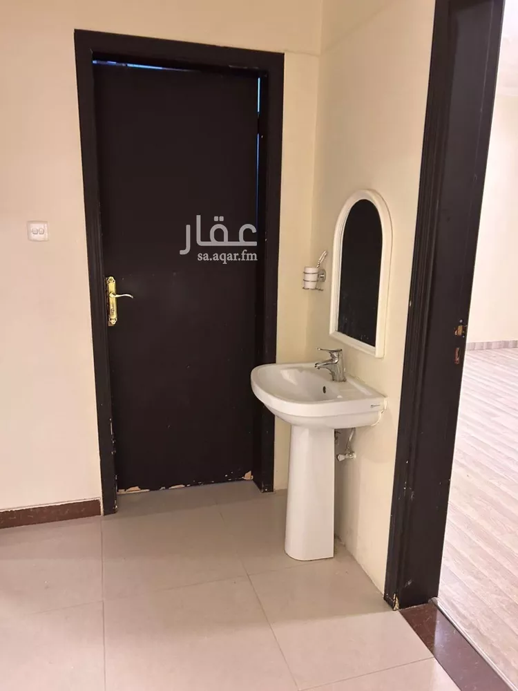 شقة للإيجار في شارع محمد بن مجاهد, حي المونسية, مدينة الرياض, منطقة الرياض 7