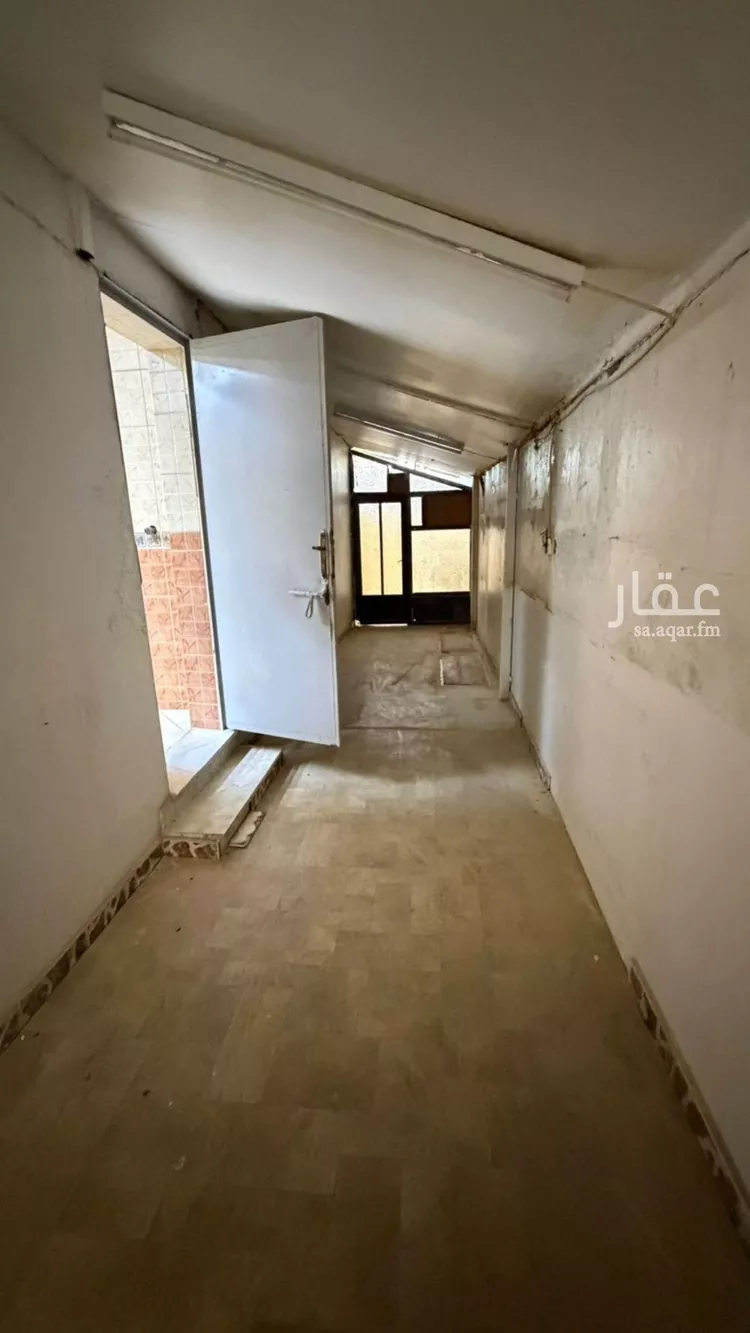 فيلا للإيجار في شارع الشيخ عبدالعزيز الشتري, حي المعذر الشمالي, مدينة الرياض, منطقة الرياض 6