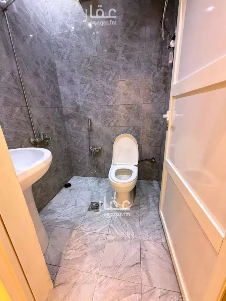 فيلا للبيع في شارع وادي درعة, حي غرناطة, مدينة الرياض, منطقة الرياض صورة 3