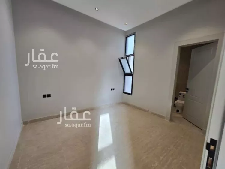 فيلا للبيع في شارع ابن كحيل, حي الملك فيصل, مدينة الرياض, منطقة الرياض صورة 2