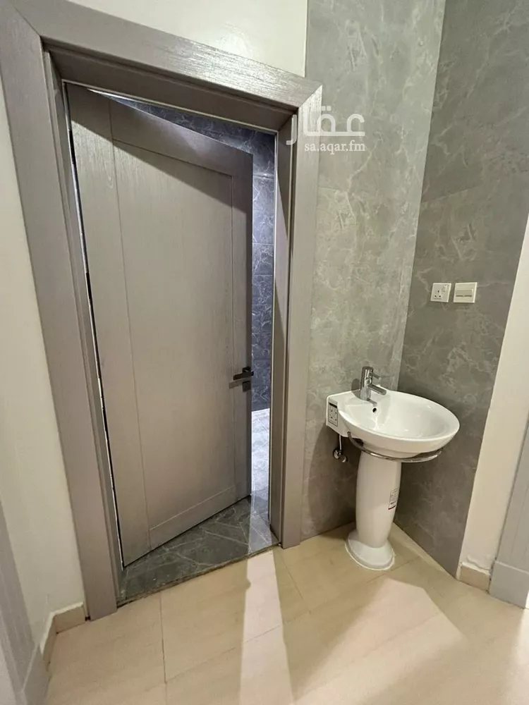 Floor for Rent in Riyadh Al Malqa صورة 5