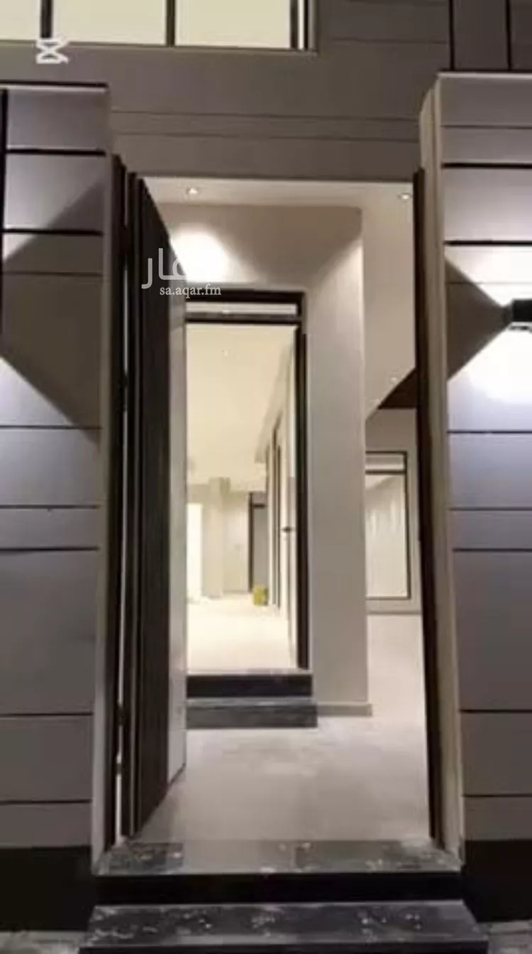 فيلا للبيع في شارع ابن كحيل, حي الملك فيصل, مدينة الرياض, منطقة الرياض صورة 2