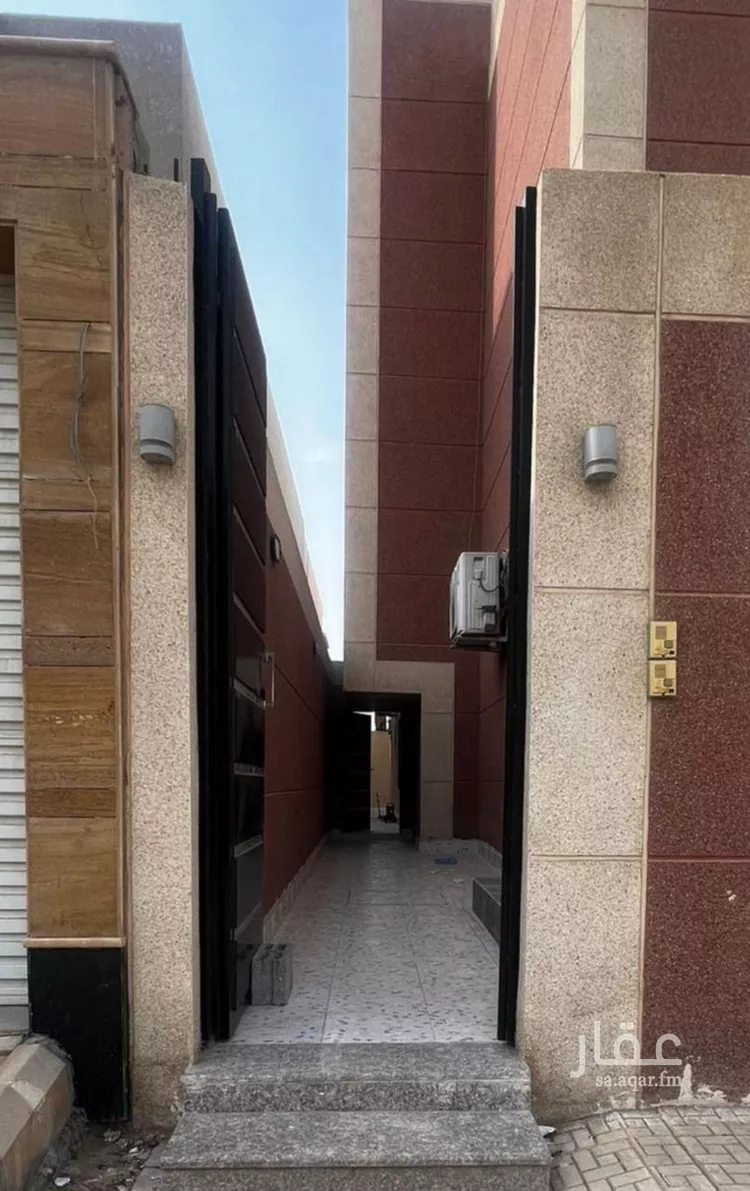 فيلا للبيع في شارع شرف الدين بن بدر, حي العارض, مدينة الرياض, منطقة الرياض صورة 5