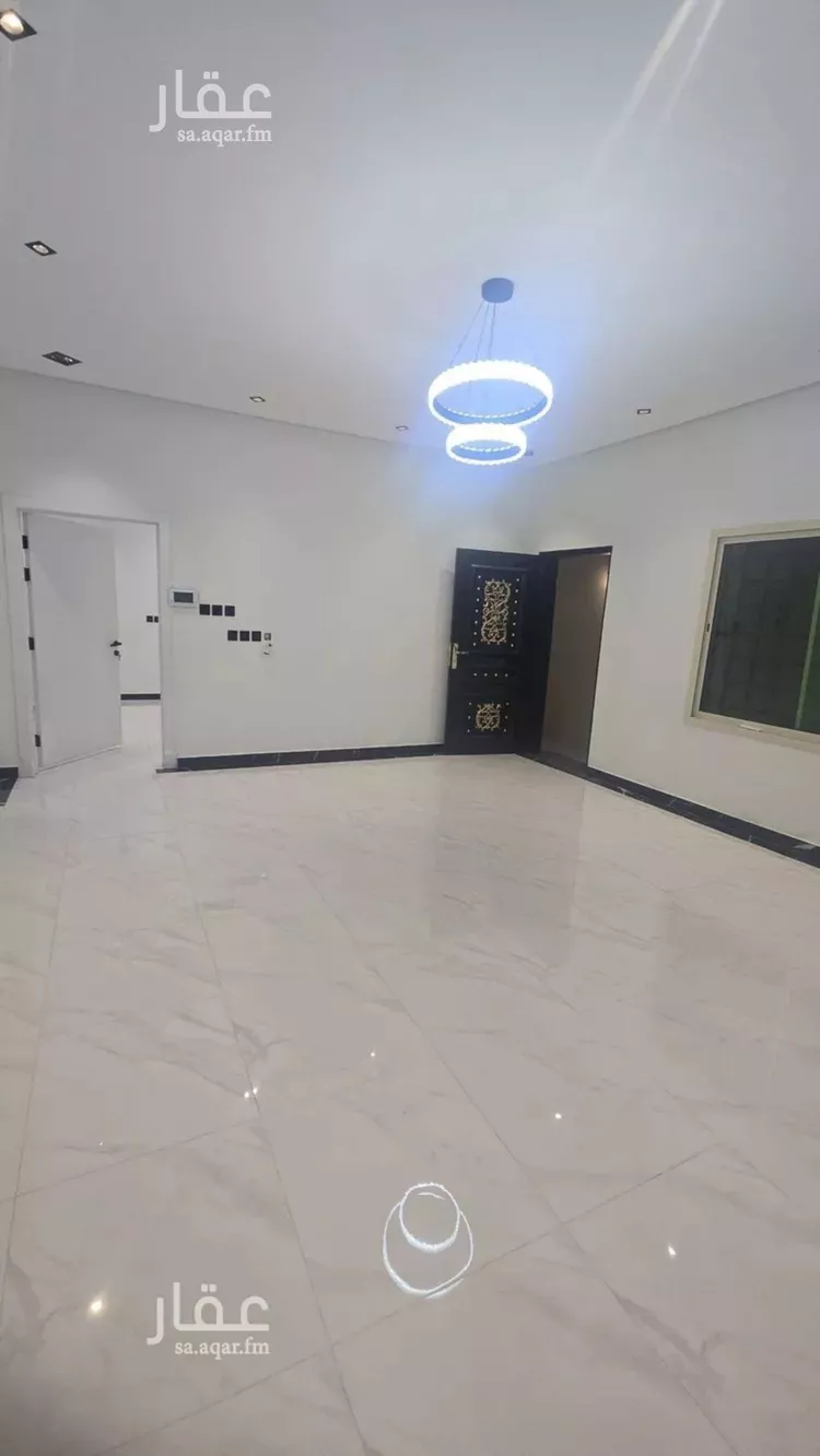 فيلا للبيع في شارع وادي درعة, حي غرناطة, مدينة الرياض, منطقة الرياض صورة 2
