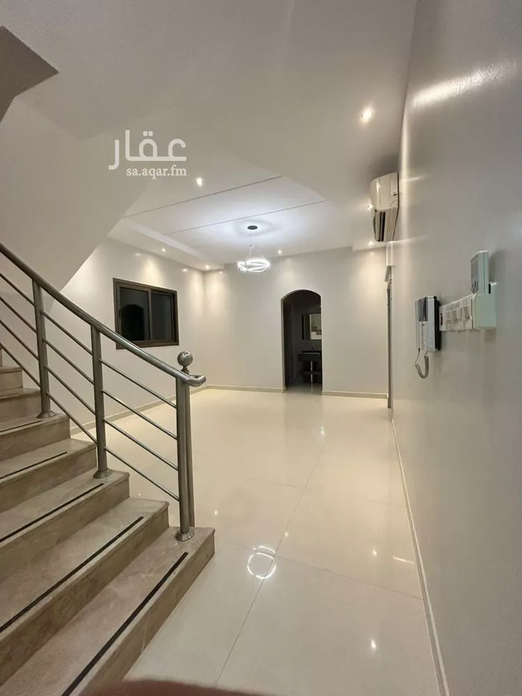 Floor for Rent in Riyadh Al Malqa صورة 3
