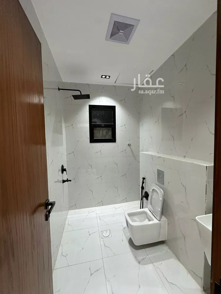 فيلا للبيع في شارع أبي طالب الكرخي, حي الخليج, مدينة الرياض, منطقة الرياض صورة 4