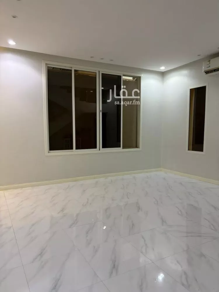 فيلا للبيع في شارع أبي السعود بن ظهيرة, حي الرمال, مدينة الرياض, منطقة الرياض صورة 4