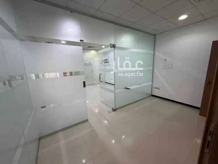 مكتب تجاري للإيجار في شارع الثمامه, حي الصحافة, مدينة الرياض, منطقة الرياض صورة 4