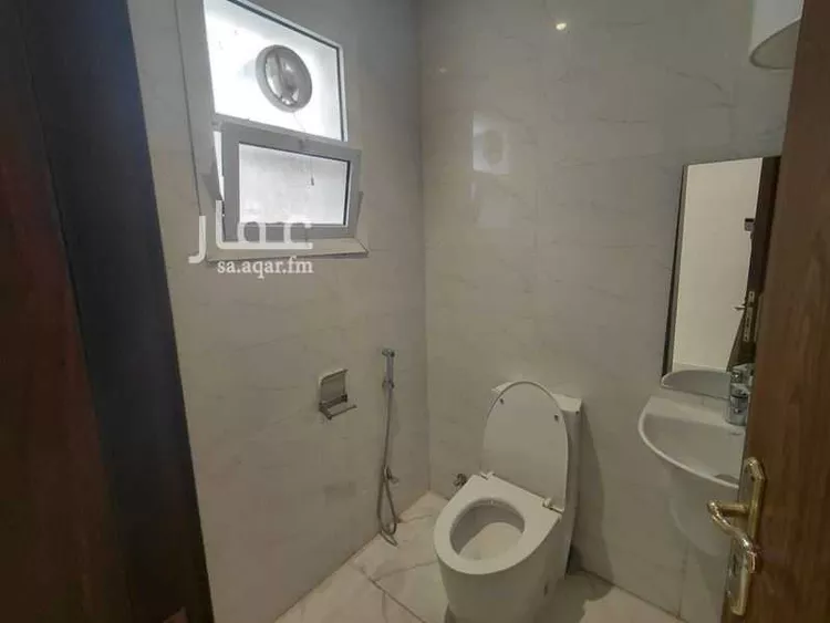 مكتب تجاري للإيجار في شارع الثمامه, حي الصحافة, مدينة الرياض, منطقة الرياض صورة 4