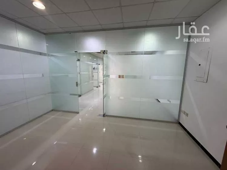 مكتب تجاري للإيجار في شارع الثمامه, حي الصحافة, مدينة الرياض, منطقة الرياض صورة 3