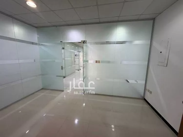 مكتب تجاري للإيجار في شارع الثمامه, حي الصحافة, مدينة الرياض, منطقة الرياض صورة 3