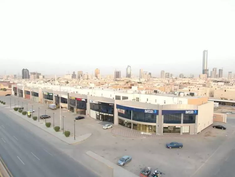 مكتب تجاري للإيجار في شارع الثمامه, حي الصحافة, مدينة الرياض, منطقة الرياض