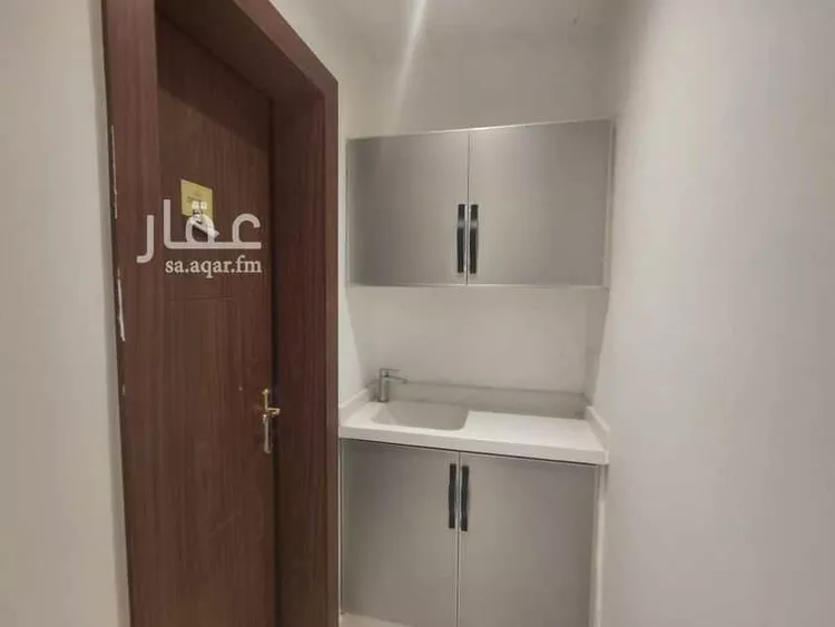 مكتب تجاري للإيجار في شارع الثمامه, حي الصحافة, مدينة الرياض, منطقة الرياض صورة 3