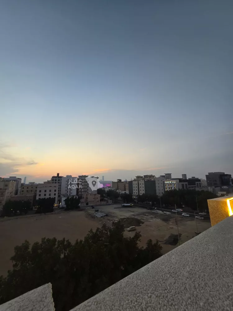 Floor for Sale in Jeddah As Salamah 18