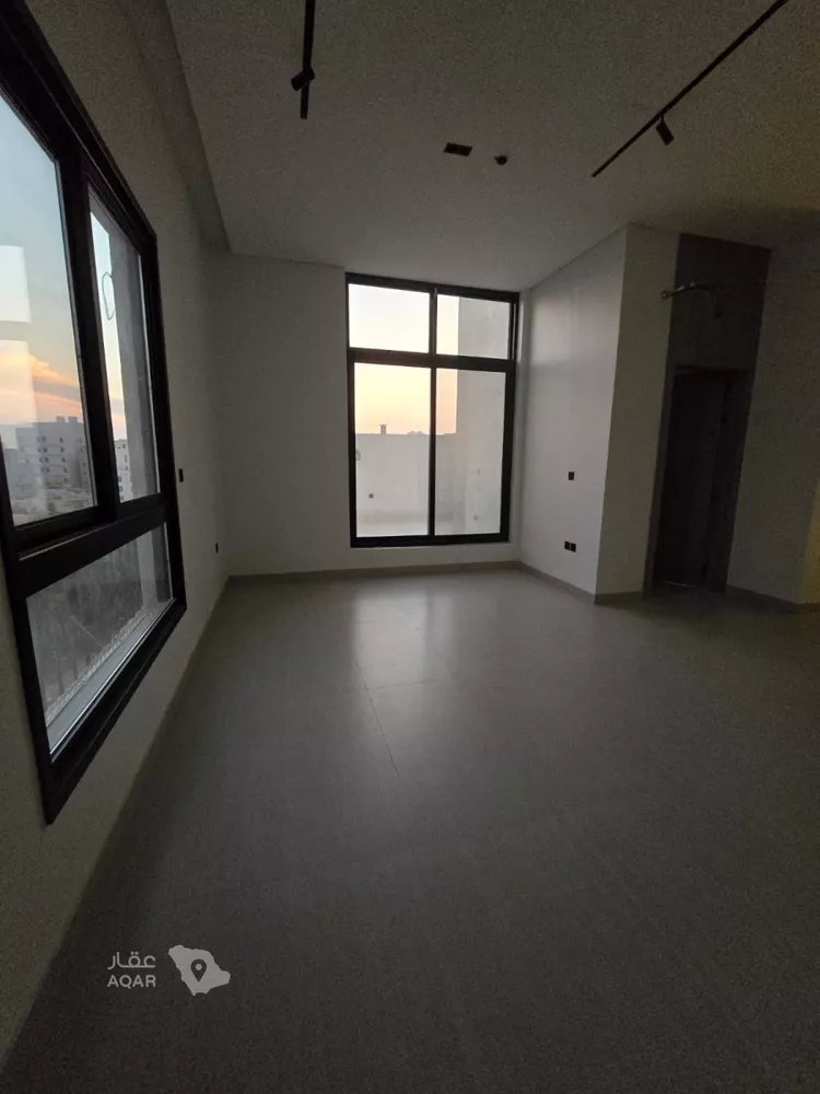 Floor for Sale in Jeddah As Salamah 11