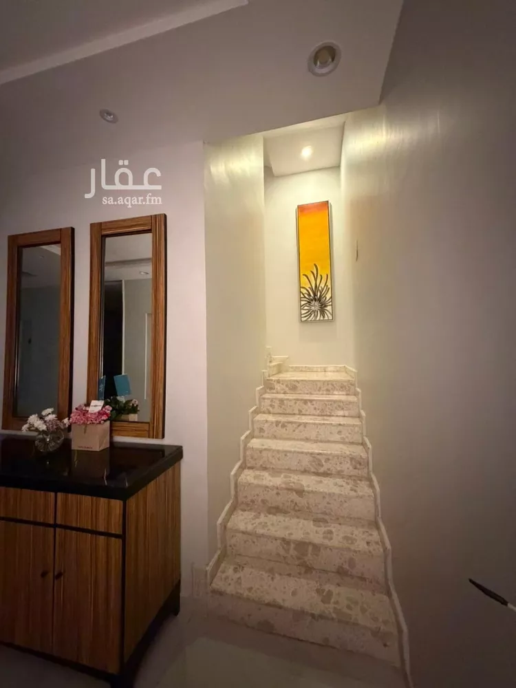 فيلا للبيع في شارع صالح بن محمد المصيبيح, حي العارض, مدينة الرياض, منطقة الرياض صورة 3