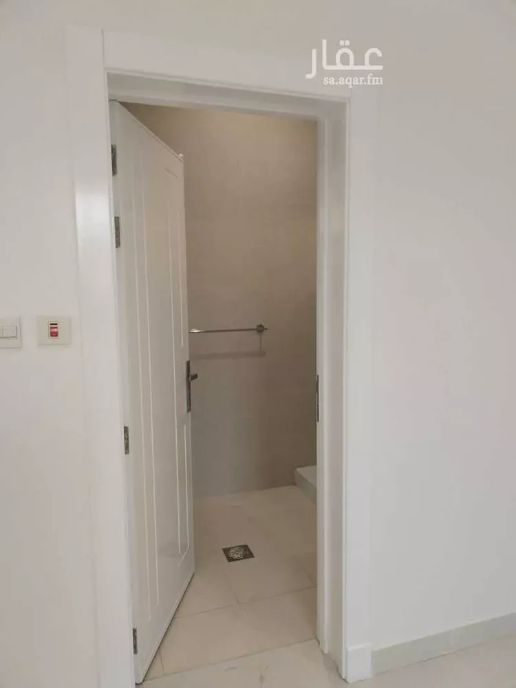 فيلا للبيع في حي ، شارع عبدالعزيز بن سبيل ، حي العارض ، الرياض ، منطقة الرياض صورة 2