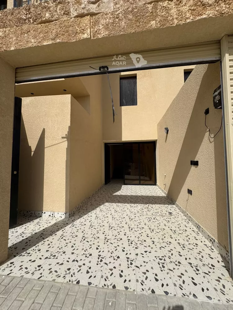 Floor for Sale in Riyadh Taiba 3