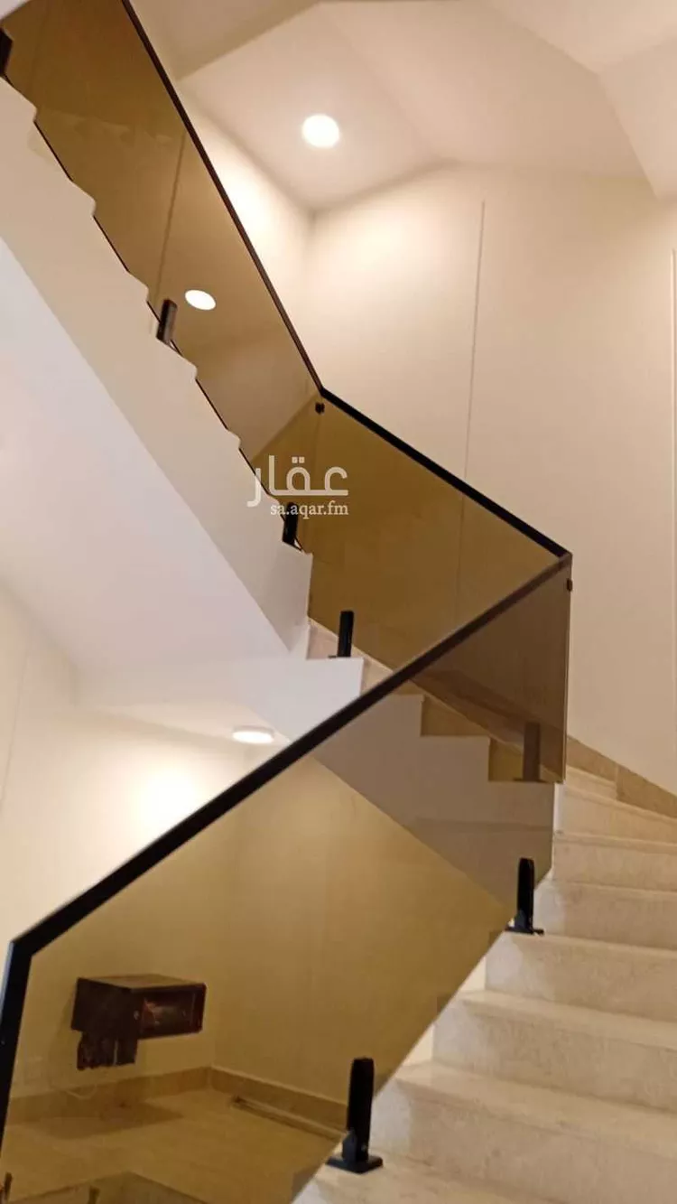 عمارة للبيع في شارع الصياد, حي الجنادرية, مدينة الرياض, منطقة الرياض صورة 2