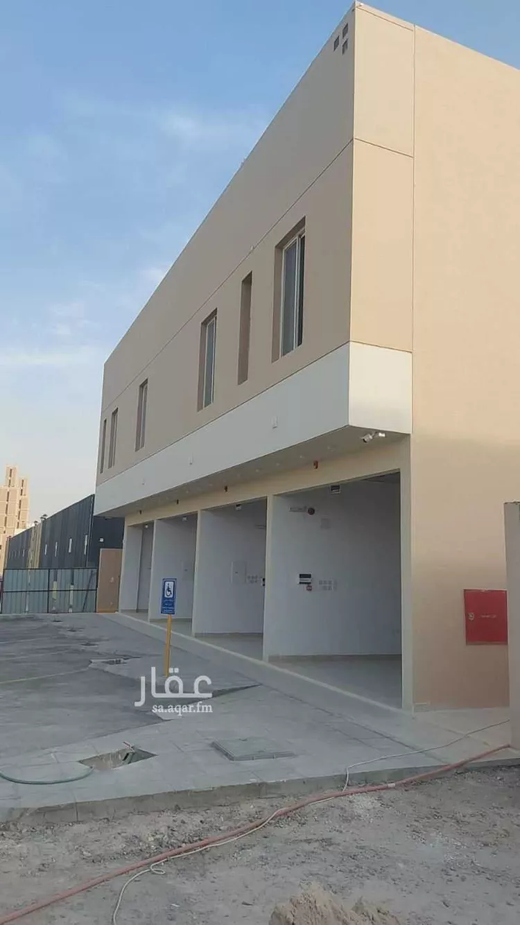 عمارة للبيع في شارع الصياد, حي الجنادرية, مدينة الرياض, منطقة الرياض 14