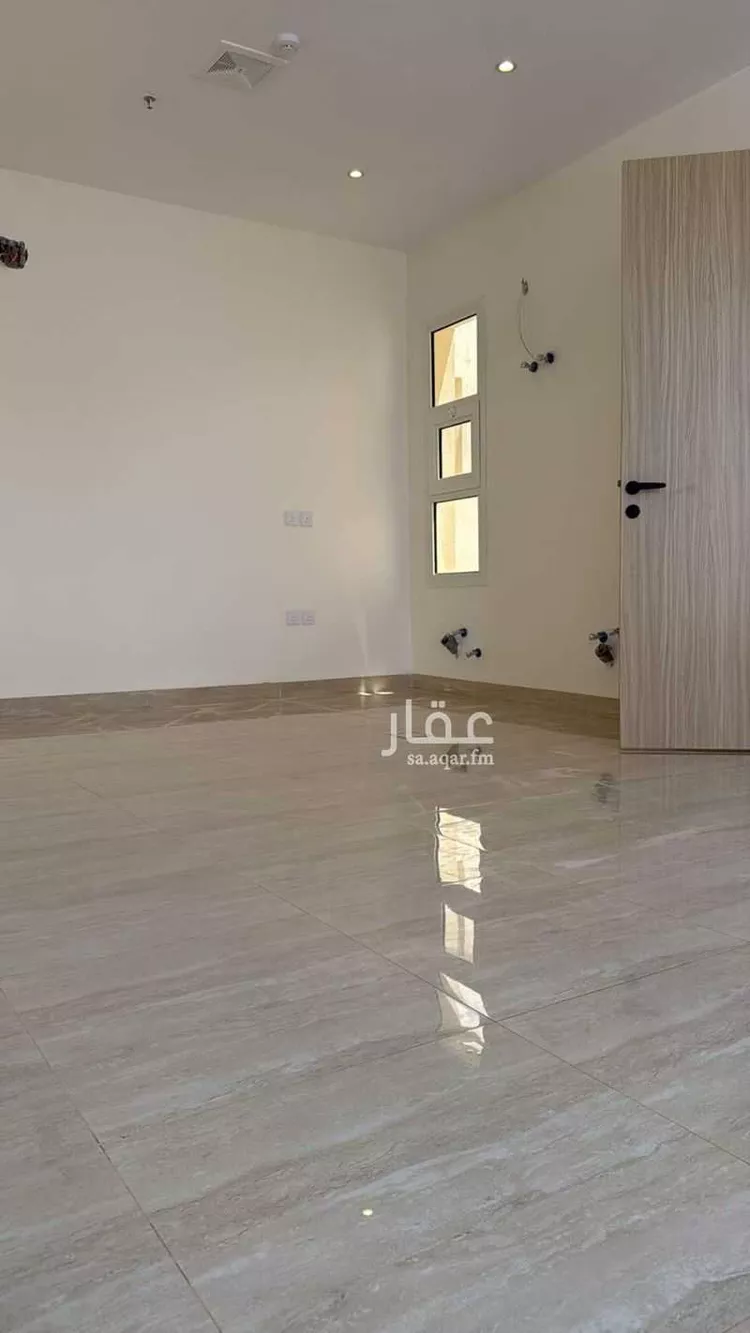 عمارة للبيع في شارع الصياد, حي الجنادرية, مدينة الرياض, منطقة الرياض 12