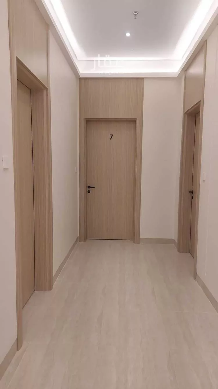 عمارة للبيع في شارع الصياد, حي الجنادرية, مدينة الرياض, منطقة الرياض 13