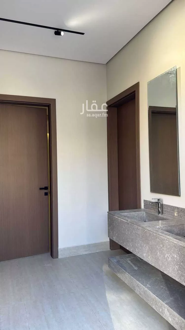 Floor for Sale in Riyadh Ar Rimal 6