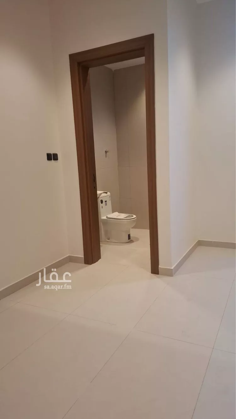 Floor for Sale in Riyadh Al Munsiyah 14