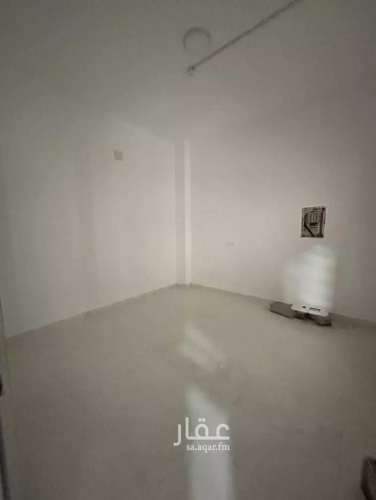 مستودع للإيجار في شارع رقم 30, حي المنصورية, مدينة الرياض, منطقة الرياض