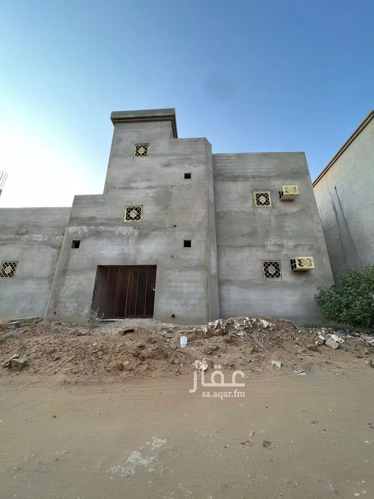 فيلا للبيع في شارع يزيد بن عبدالملك, حي الروضة, مدينة صامطة, منطقة جازان