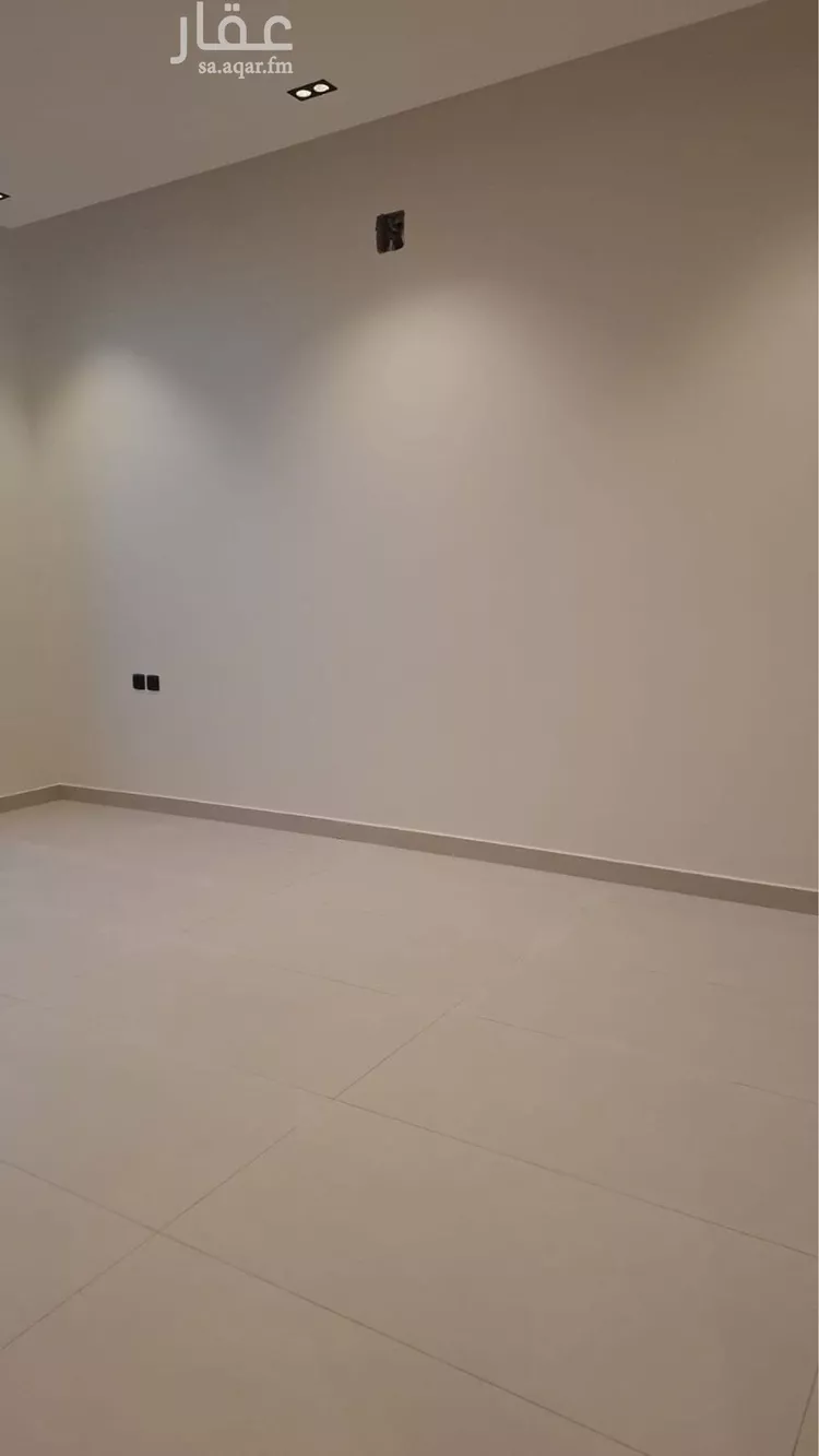 Floor for Sale in Riyadh Al Munsiyah 10