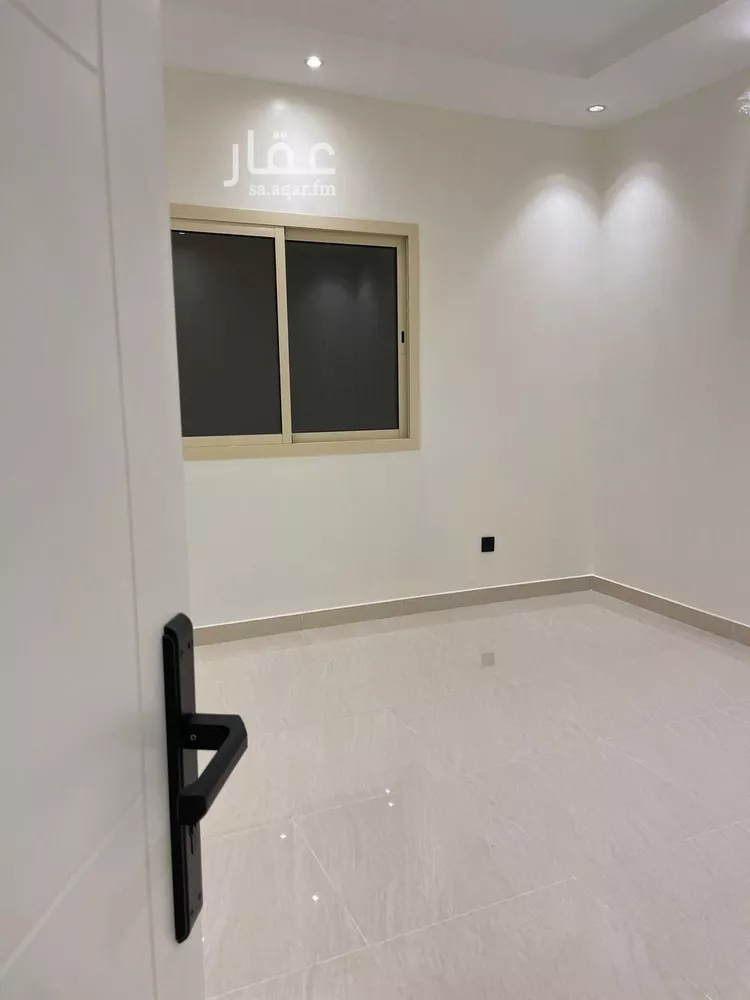 دور للبيع في شارع رقم 104, حي النرجس, مدينة الرياض, منطقة الرياض صورة 4