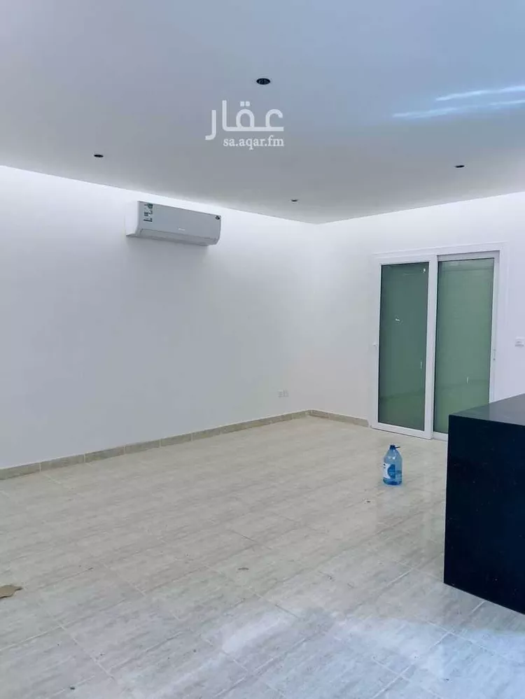 فيلا للإيجار في شارع أبي بكر بن عبدالله, حي مطار الملك خالد الدولي, مدينة الرياض, منطقة الرياض صورة 4