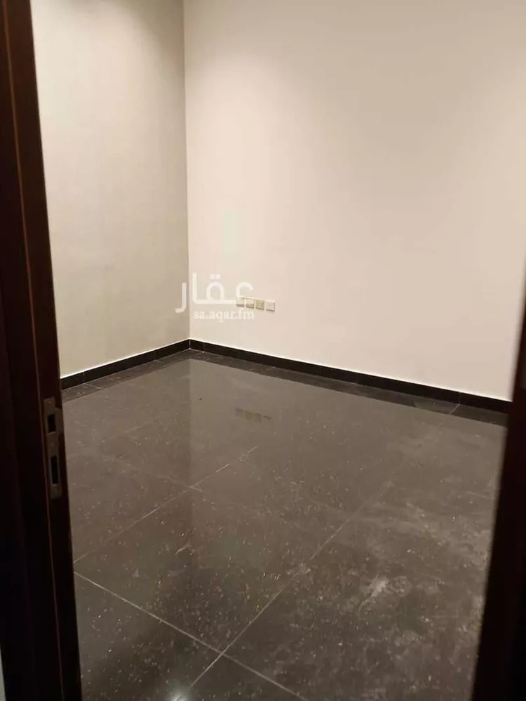 عمارة للإيجار في شارع التخصصي, حي المعذر الشمالي, مدينة الرياض, منطقة الرياض صورة 4