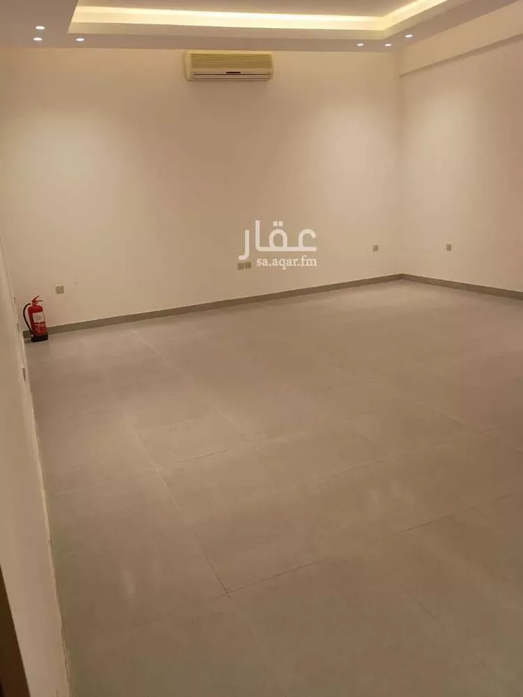 عمارة للإيجار في شارع التخصصي, حي المعذر الشمالي, مدينة الرياض, منطقة الرياض