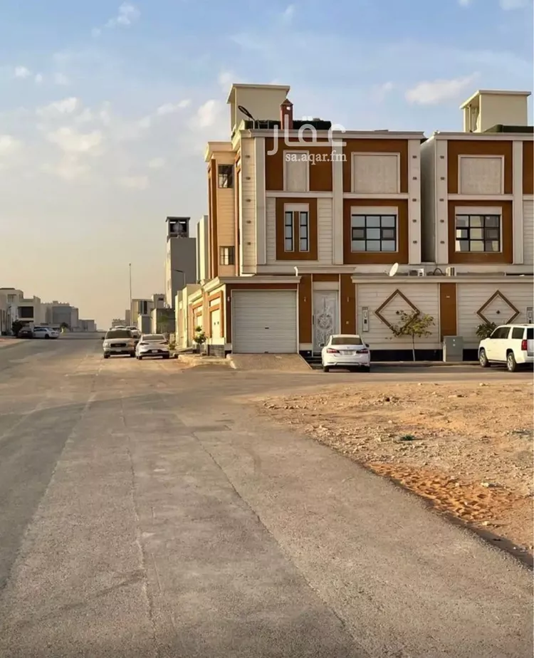 فيلا للبيع في شارع الحسين بن خالوية, حي المهدية, مدينة الرياض, منطقة الرياض صورة 2