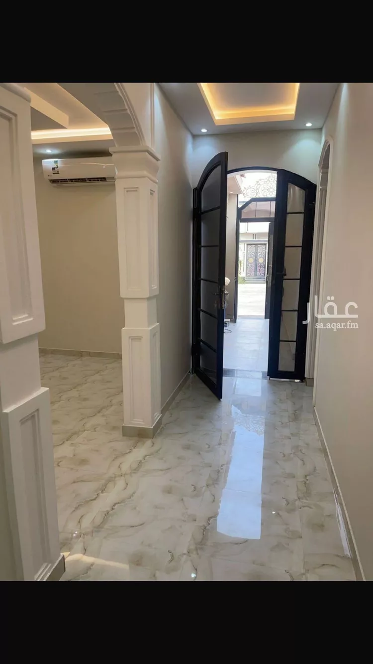 فيلا للبيع في شارع عبدالرحمن سكيكر, حي المهدية, مدينة الرياض, منطقة الرياض