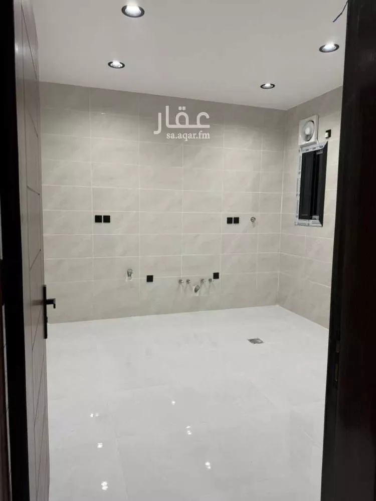 عمارة للبيع في شارع يحيىى الزبيدي, حي الأجاويد, مدينة جدة, منطقة مكة المكرمة