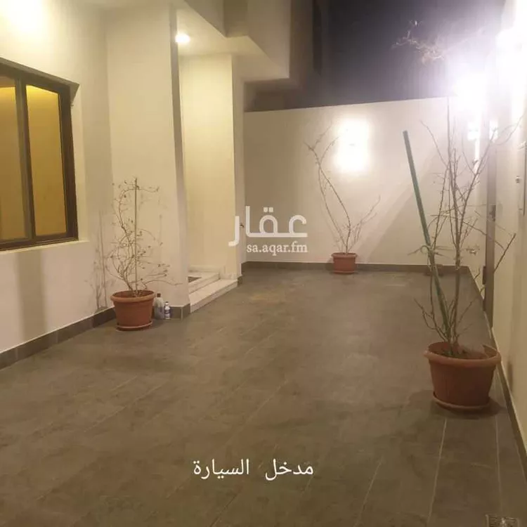 فيلا للبيع في شارع أحمد بن قطرب, حي المهدية, مدينة الرياض, منطقة الرياض صورة 5