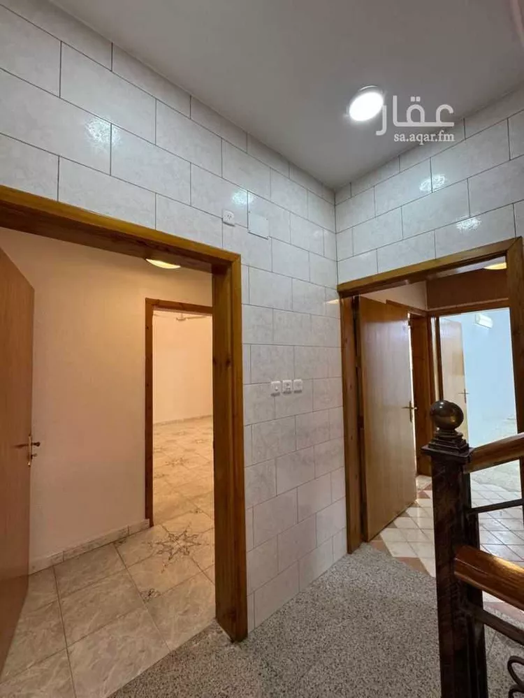 عمارة للبيع في شارع 4 وسط المدينة, حي وسط المدينة, مدينة أبها, منطقة عسير