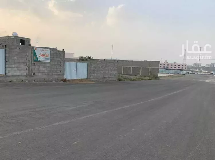 أرض للإيجار في شارع ابن ريحان ، حي قرى آل غليظ ، أبها ، منطقة عسير
