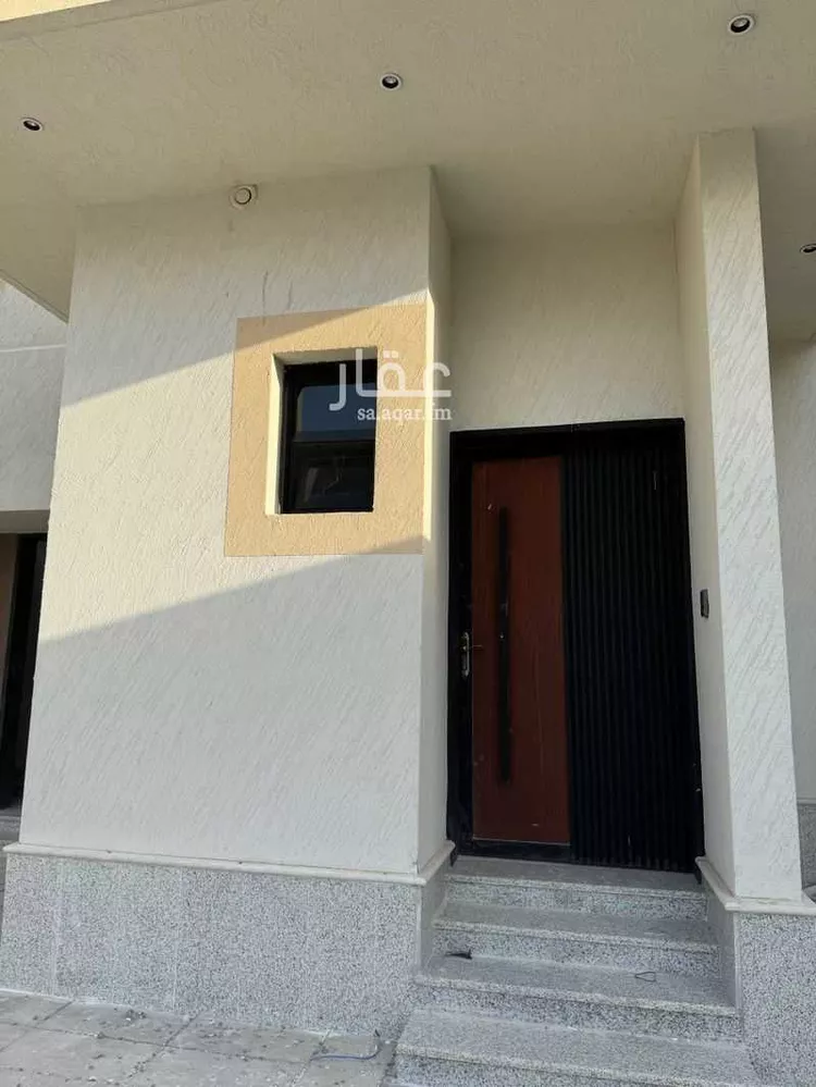 دور للبيع في شارع جندب بن كعب, حي الضباط, مدينة الرياض, منطقة الرياض صورة 2
