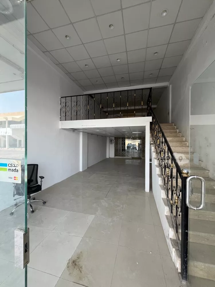 محل للإيجار في شارع الملك فهد , حي الملك فهد, مدينة الرياض, منطقة الرياض