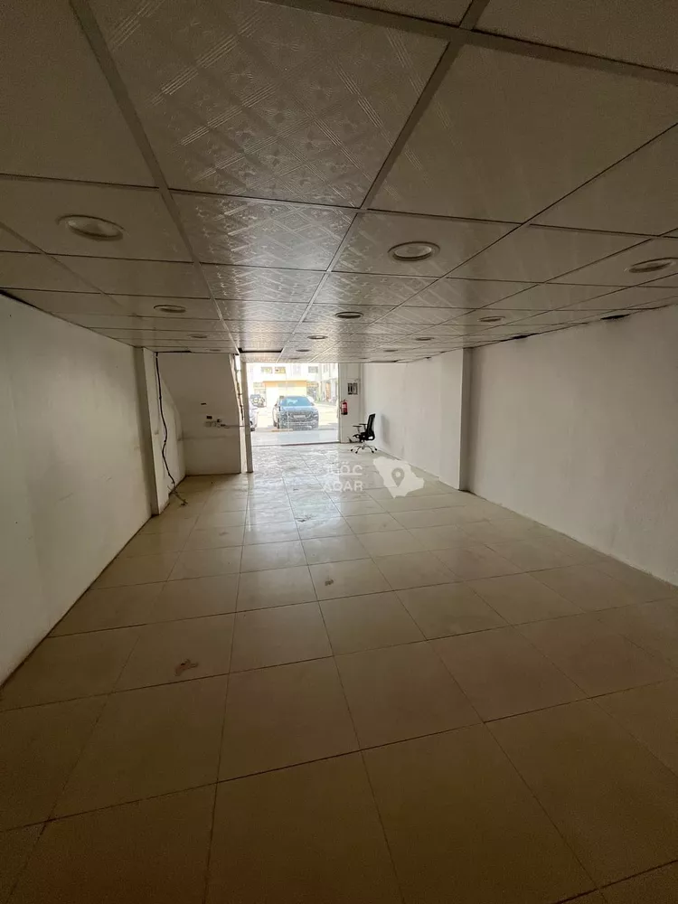 محل للإيجار في شارع الملك فهد , حي الملك فهد, مدينة الرياض, منطقة الرياض 3
