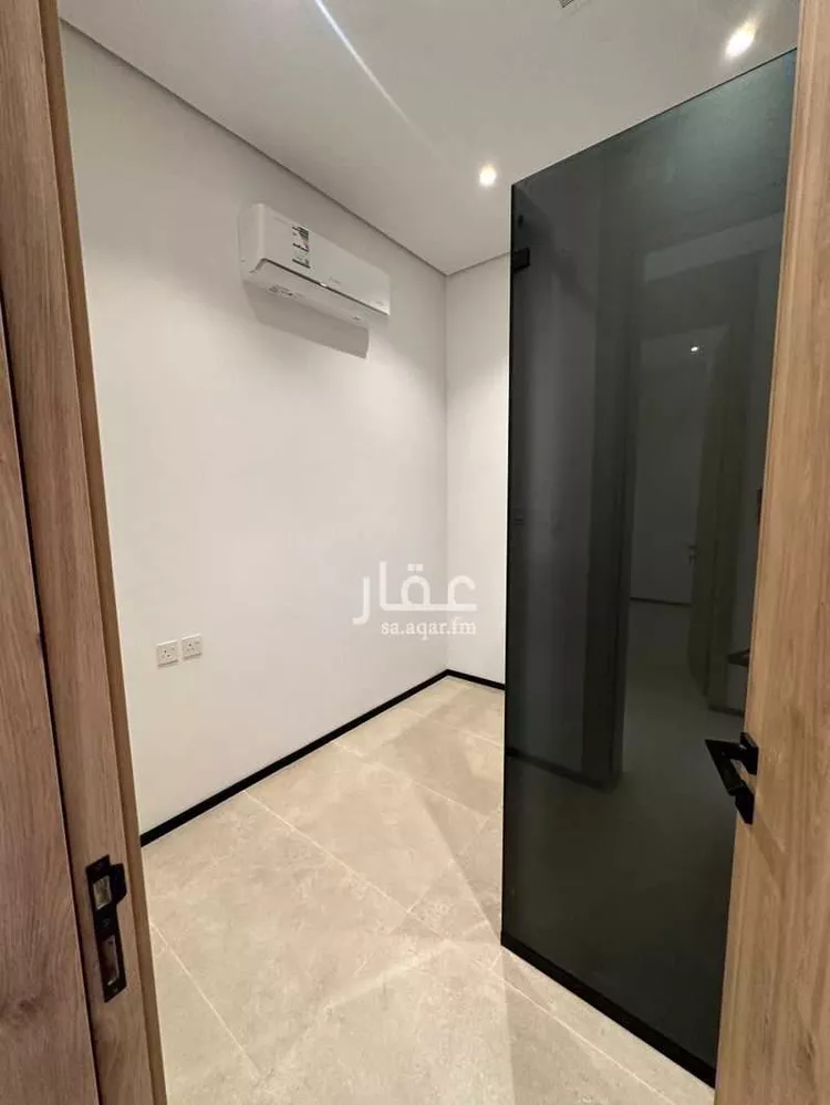 دور للبيع في شارع رقم 289, حي الملقا, مدينة الرياض, منطقة الرياض 14