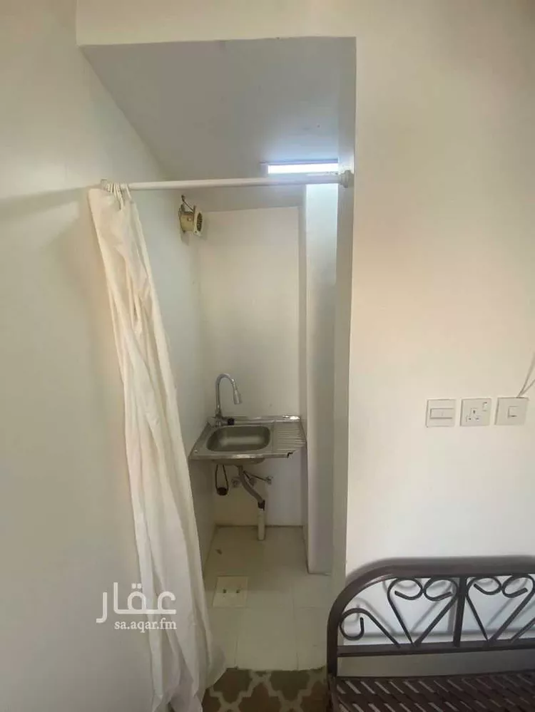 غرفة للإيجار في شارع خليل الصنهاجي, حي المهدية, مدينة الرياض, منطقة الرياض 7