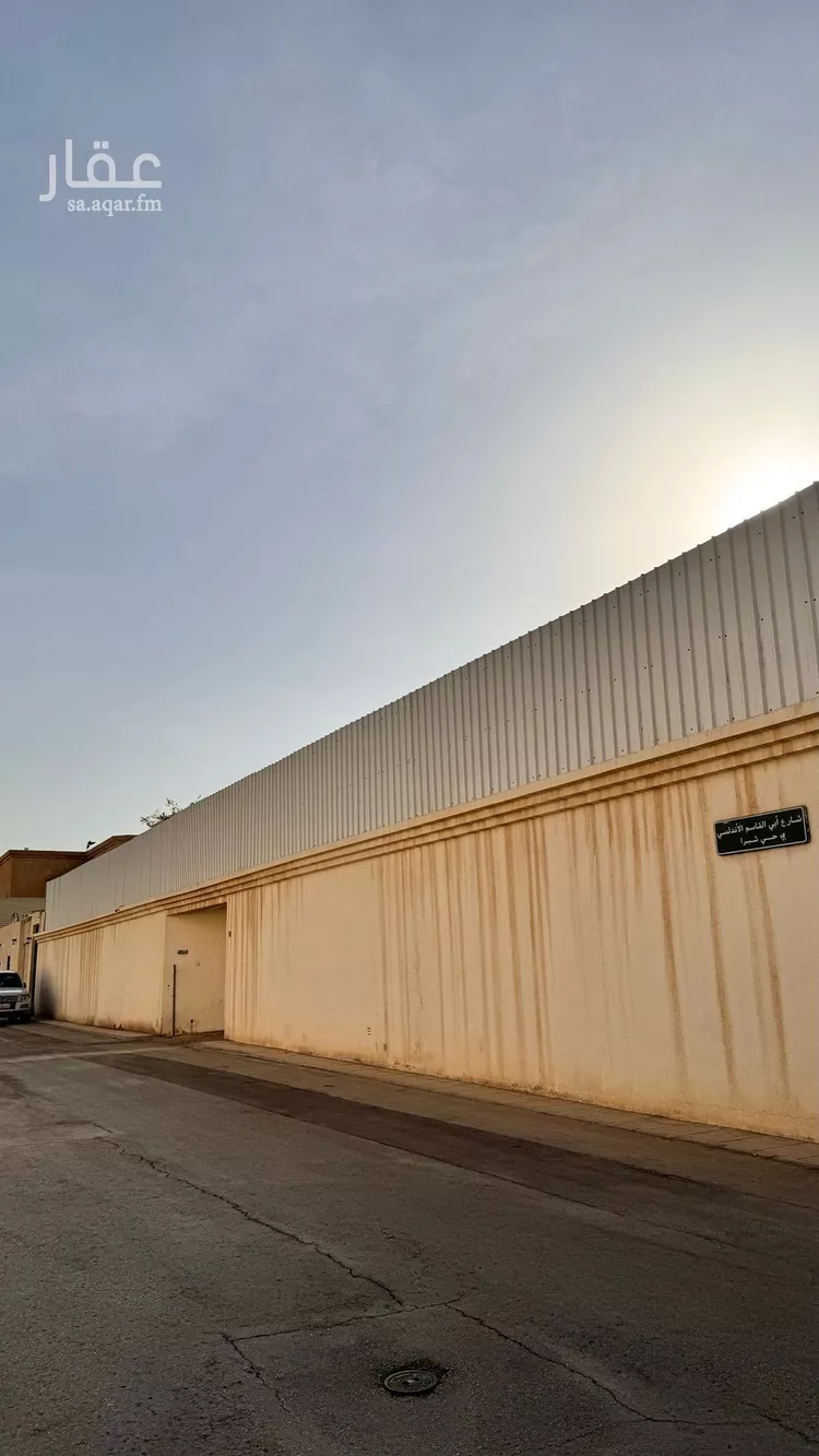 أرض للبيع في شارع الصبح, حي شبرا, مدينة الرياض, منطقة الرياض صورة 2