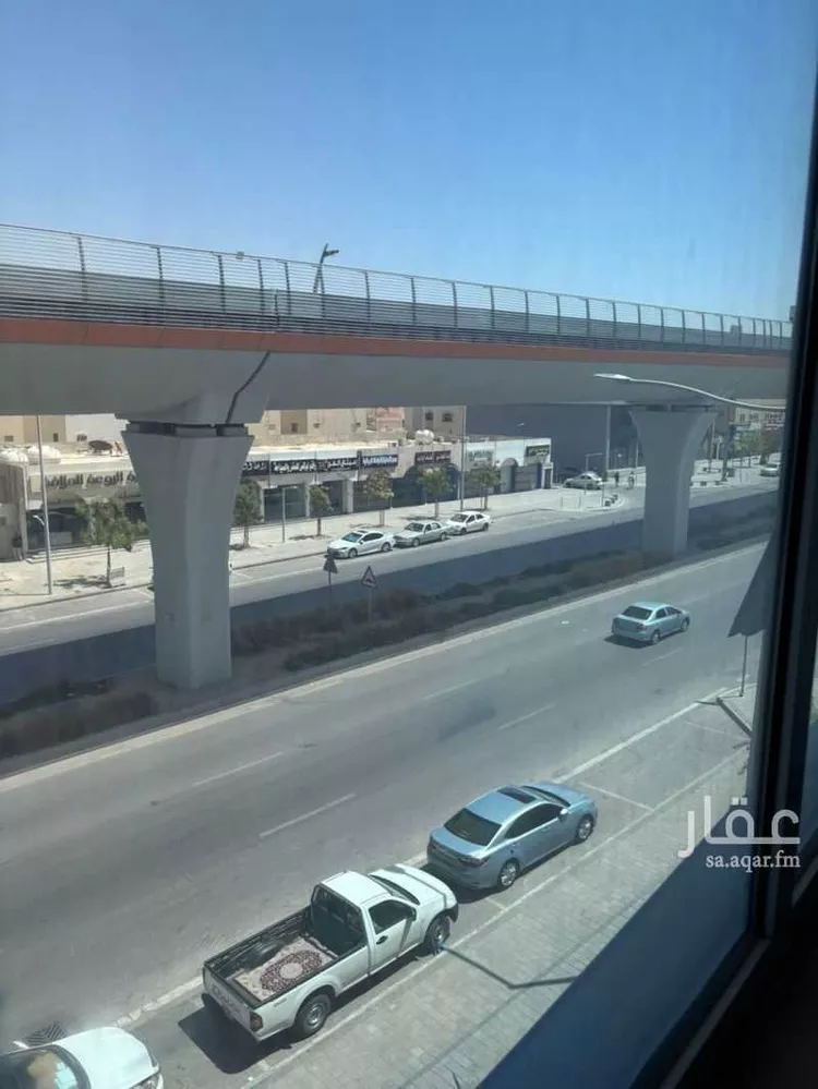 مكتب تجاري للإيجار في شارع المدينه المنوره, حي العريجاء الغربي, مدينة الرياض, منطقة الرياض صورة 3